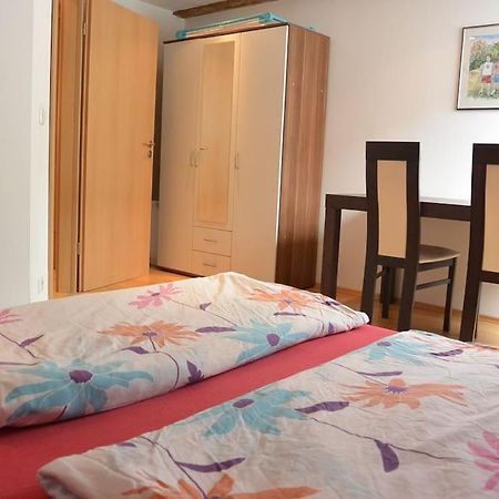 Apartment S10 In Bester Lage Stilvoll Im Zentrum Von Bayreuth Mit Klimaanlage Und Parkplatz Eksteriør bilde