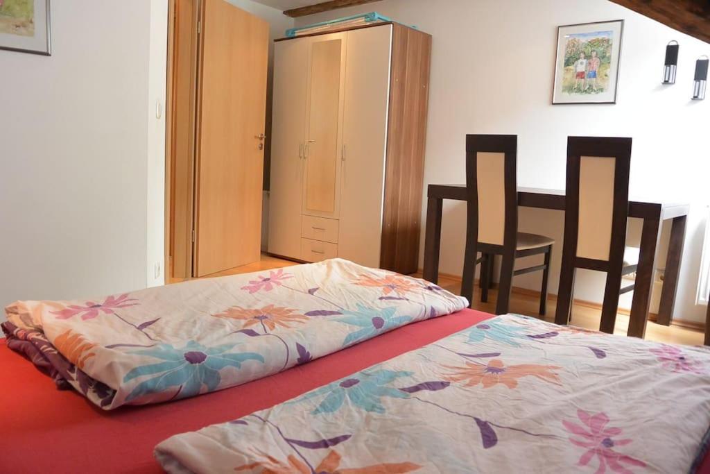 Apartment S10 In Bester Lage Stilvoll Im Zentrum Von Bayreuth Mit Klimaanlage Und Parkplatz Eksteriør bilde